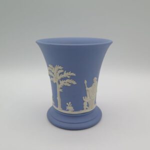 blue and white ceramic cup